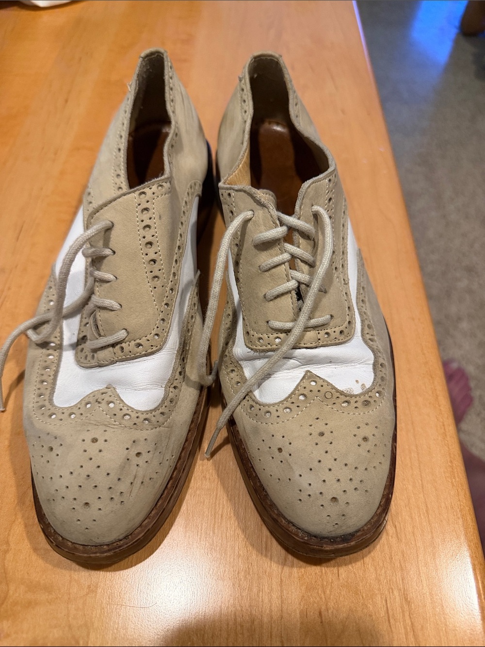 Vintage Joan & David two-tone spectator wingtips oxford heels